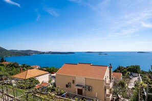 Apartamento (Apartments Klis - Three-Bedroom Apart) | Terraço/pátio