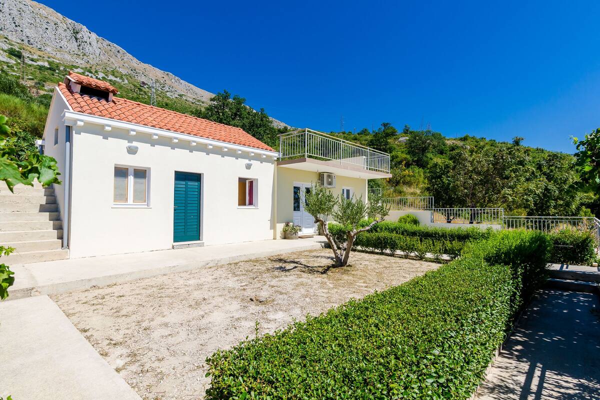 Apartment (Apartments Klis - Three Bedroom Apart) | Terrace/patio