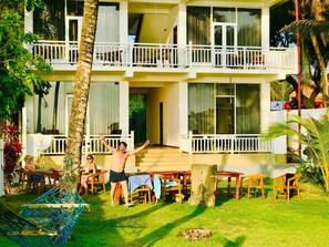 Front of property - Ocean Breeze Villa (Boossa)