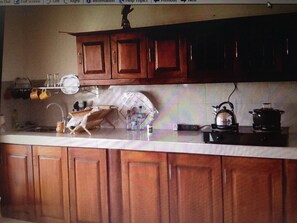 Private kitchen - Marigold Beach House (Wadduwa)