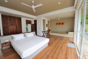 Regent Room | In-room safe, iron/ironing board, free WiFi, wheelchair access