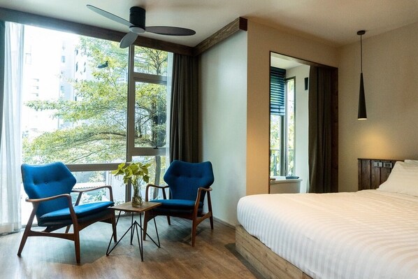 Premier Room, Bathtub