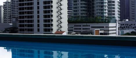 Outdoor pool, sun loungers