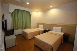 Twin Room | Desk, laptop workspace, free WiFi, bed sheets - The Prince Hotel (Tainan)