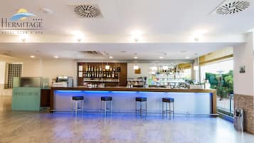 Bar (en la propiedad)