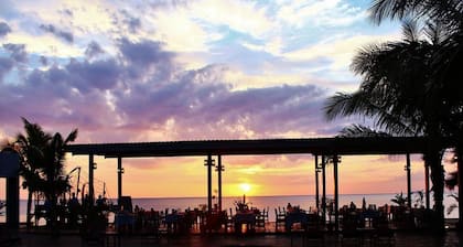 Nakara Long Beach Resort