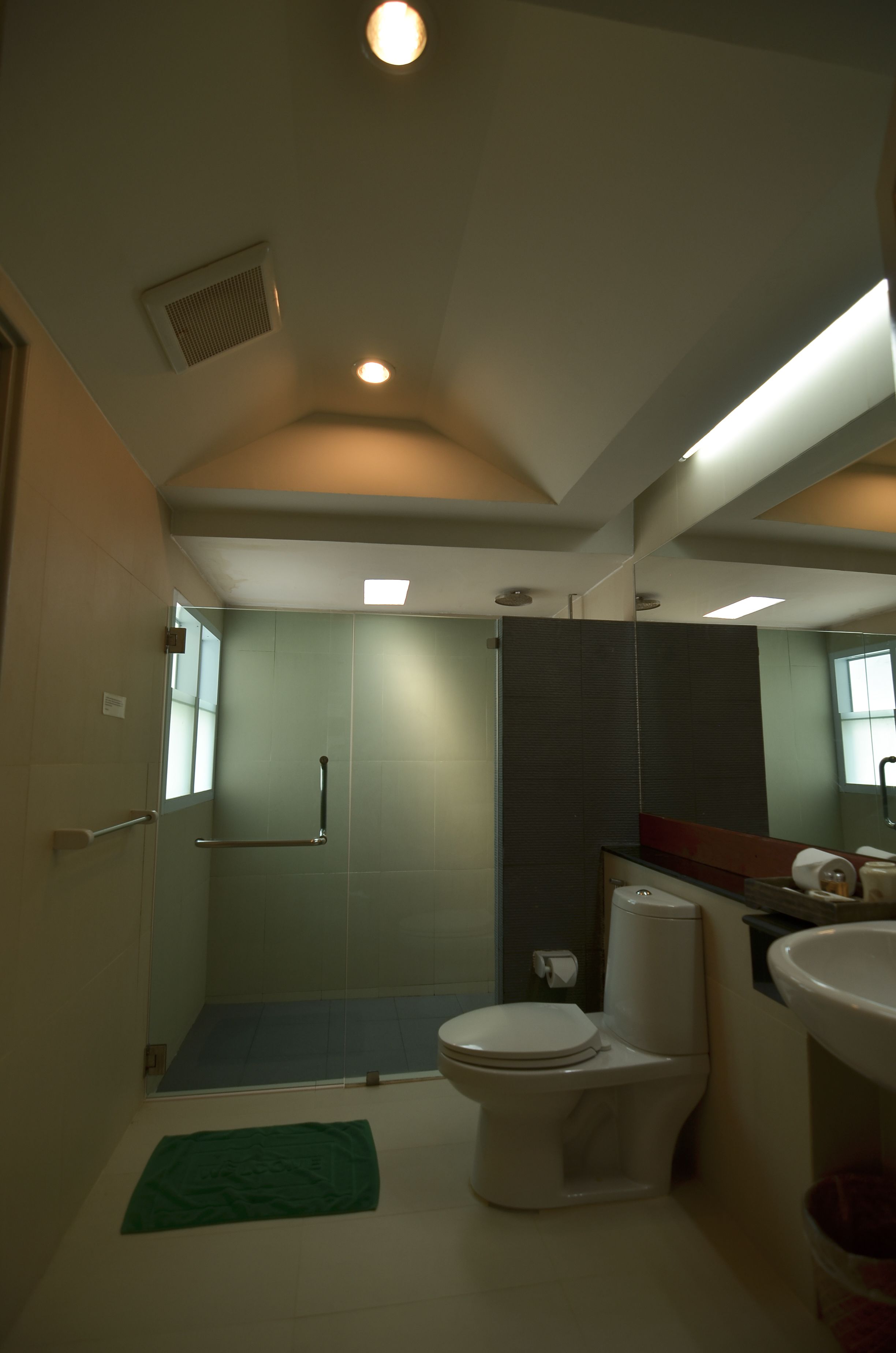 double or twin room, beachfront | bathroom | shower, free toiletries, towels