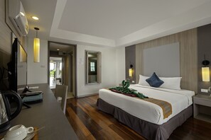Deluxe Double or Twin Room | In-room safe, desk, laptop workspace, blackout curtains - Nakara Long Beach Resort (Ko Lanta)