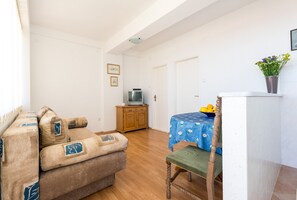 Appartamento, 1 camera da letto, balcone | Soggiorno