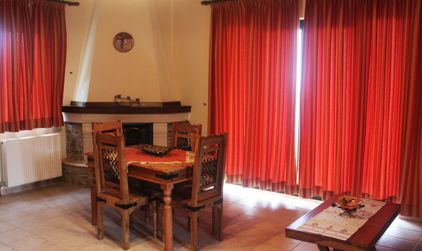 cottage | in-room dining