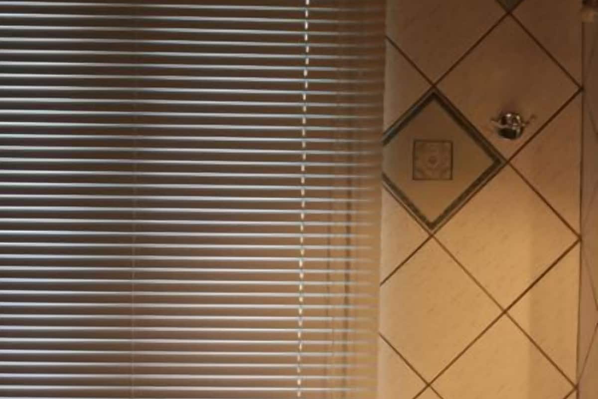 cottage | bathroom sink