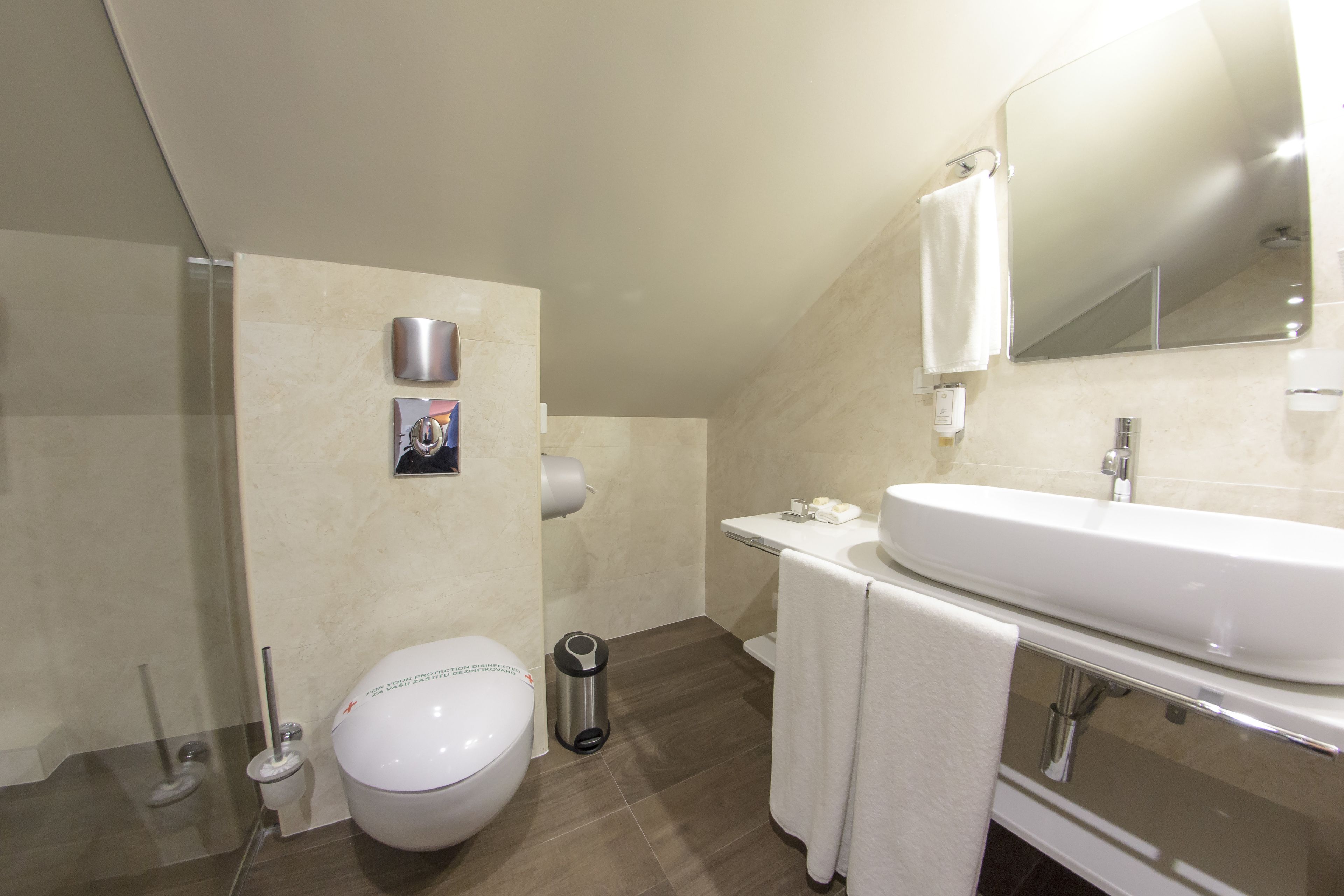 standard double room, balcony | bathroom | shower, free toiletries, dressing gowns, towels