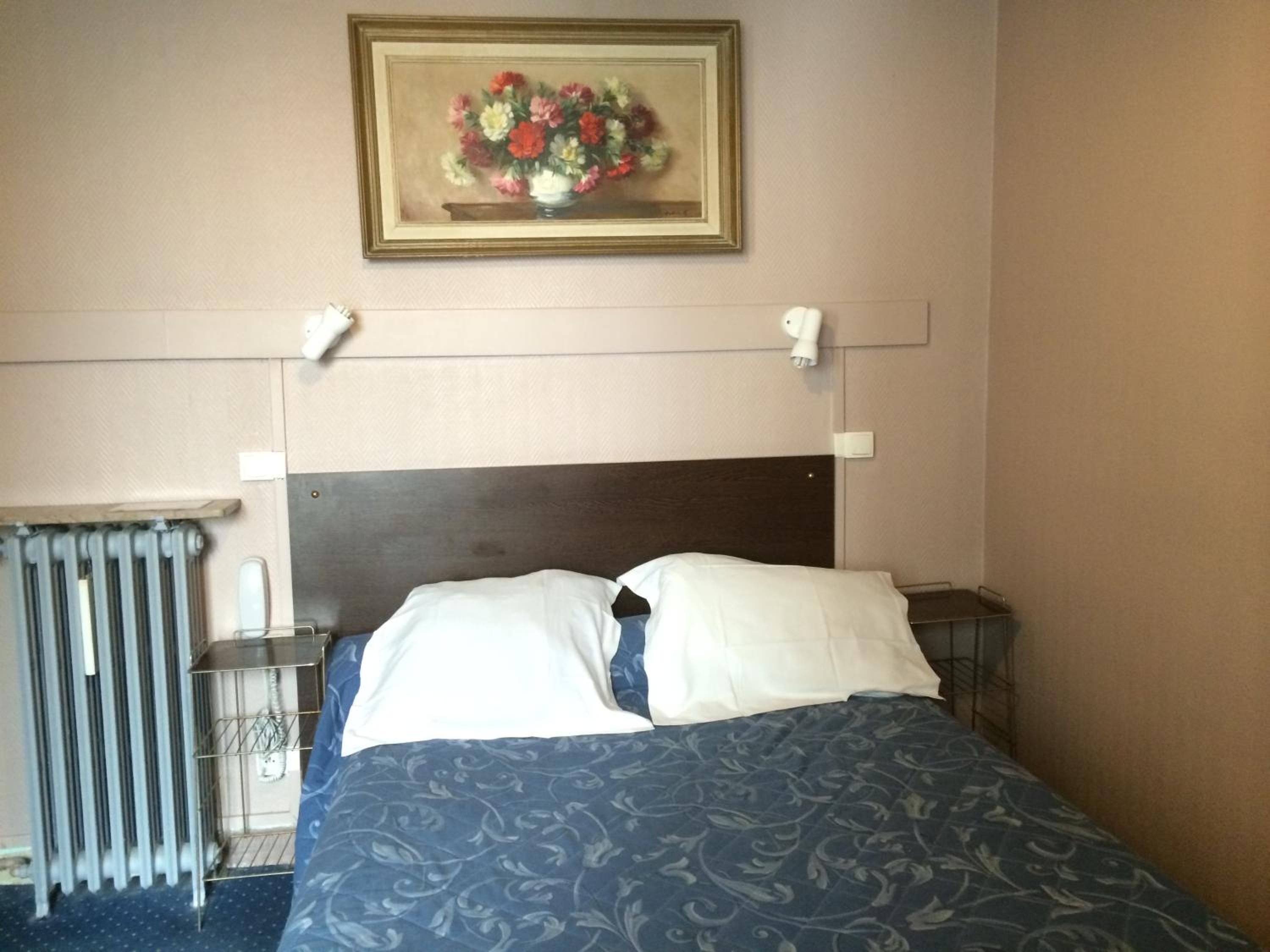 Photo - Hôtel Stanislas sans ascenseur