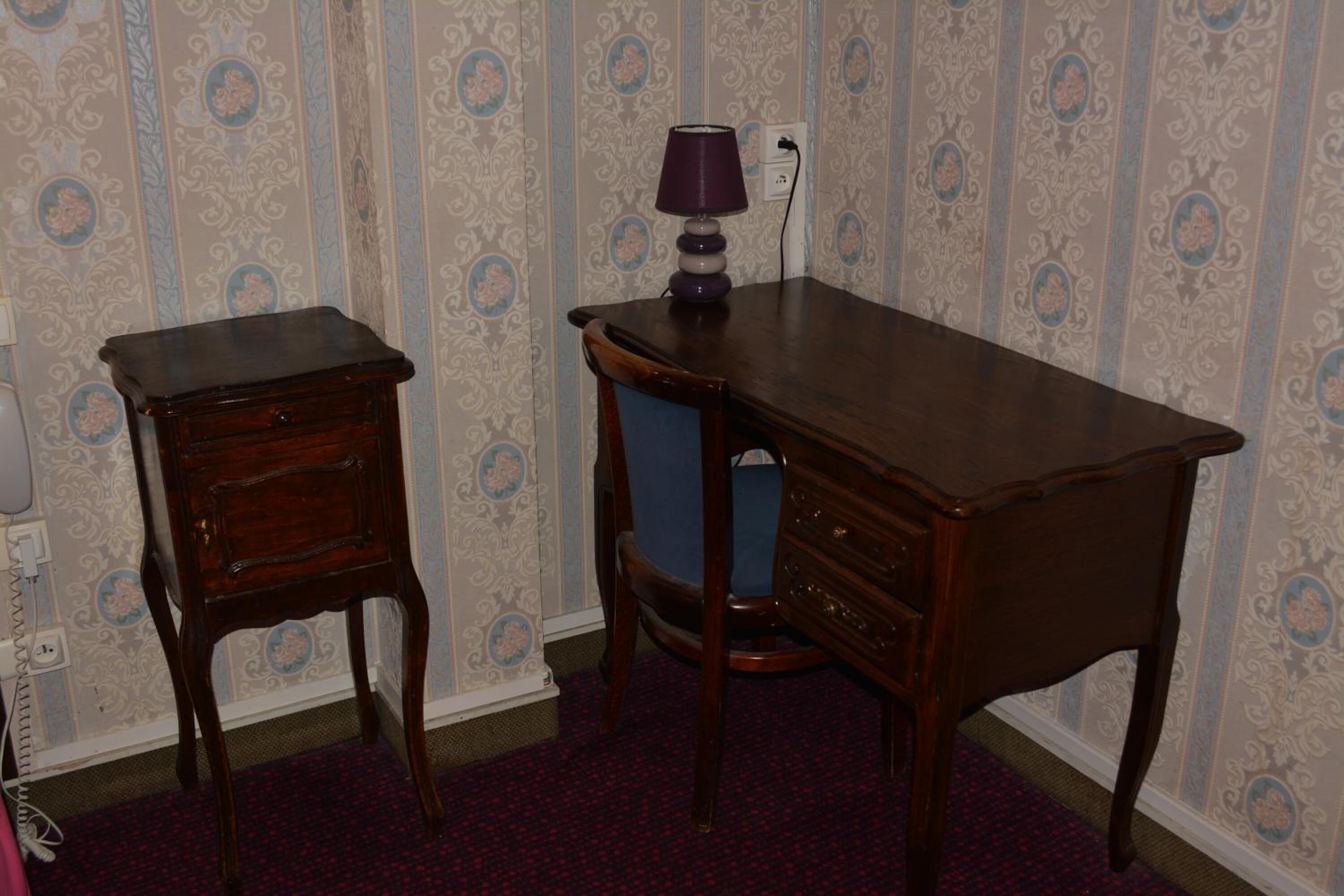 Photo - Hôtel Stanislas sans ascenseur