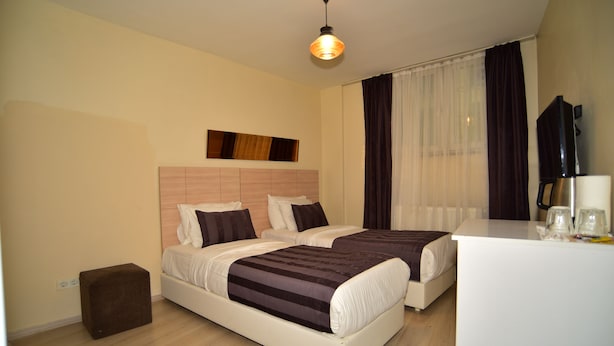 Twin Room | Premium bedding, blackout drapes, iron/ironing board (on request) - Hotel Liva Suite (Istanbul)