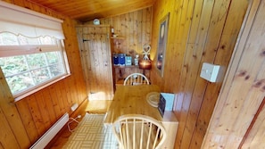 Traditional Cabin, Private Bathroom, Garden View (Tiny Rustic) | Lounge