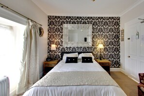 Double Room, Ensuite (Room 5) - Robin Hill House (Cobh)