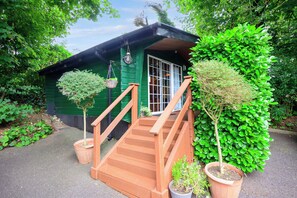 Traditional Cabin, Private Bathroom, Garden View (Tiny Rustic) | Exterior