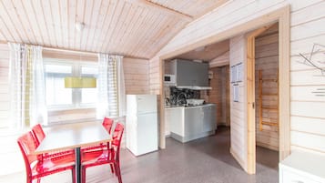 Stuga - 2 sovrum | Eget pentry | Grytor/köksredskap