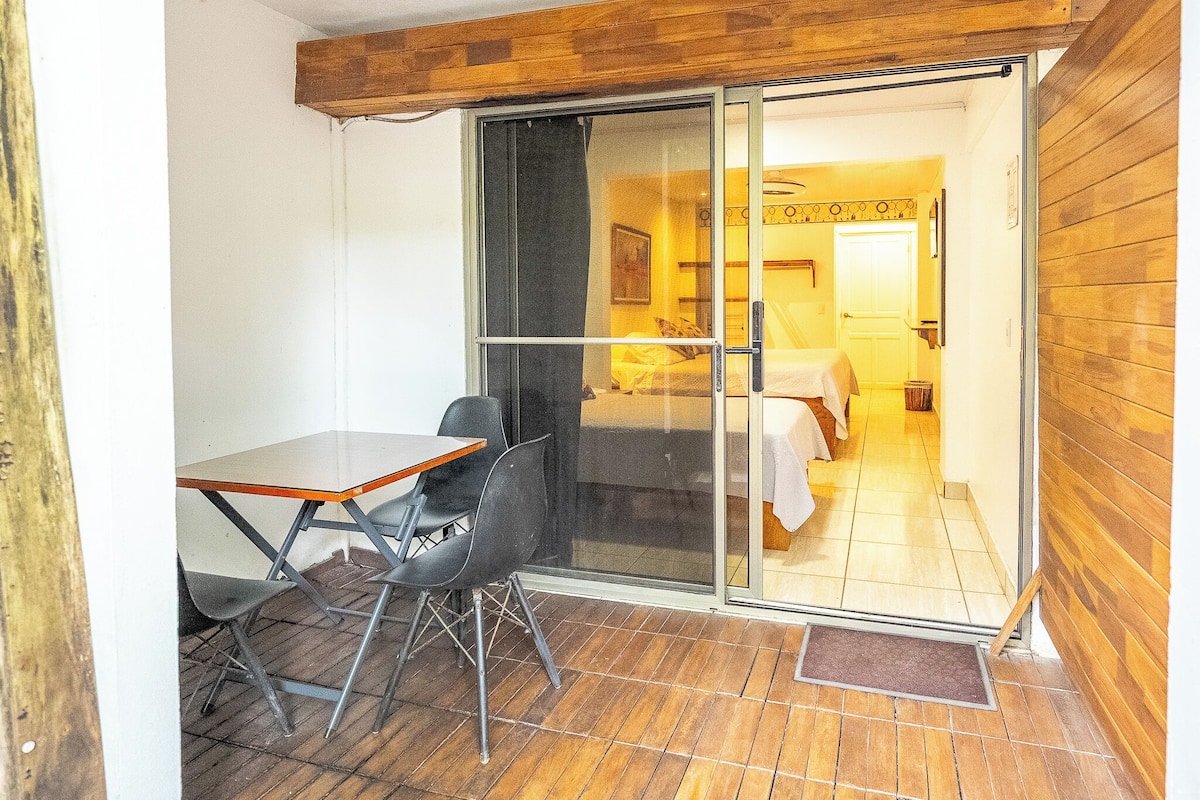 Standard Triple Room, Poolside
