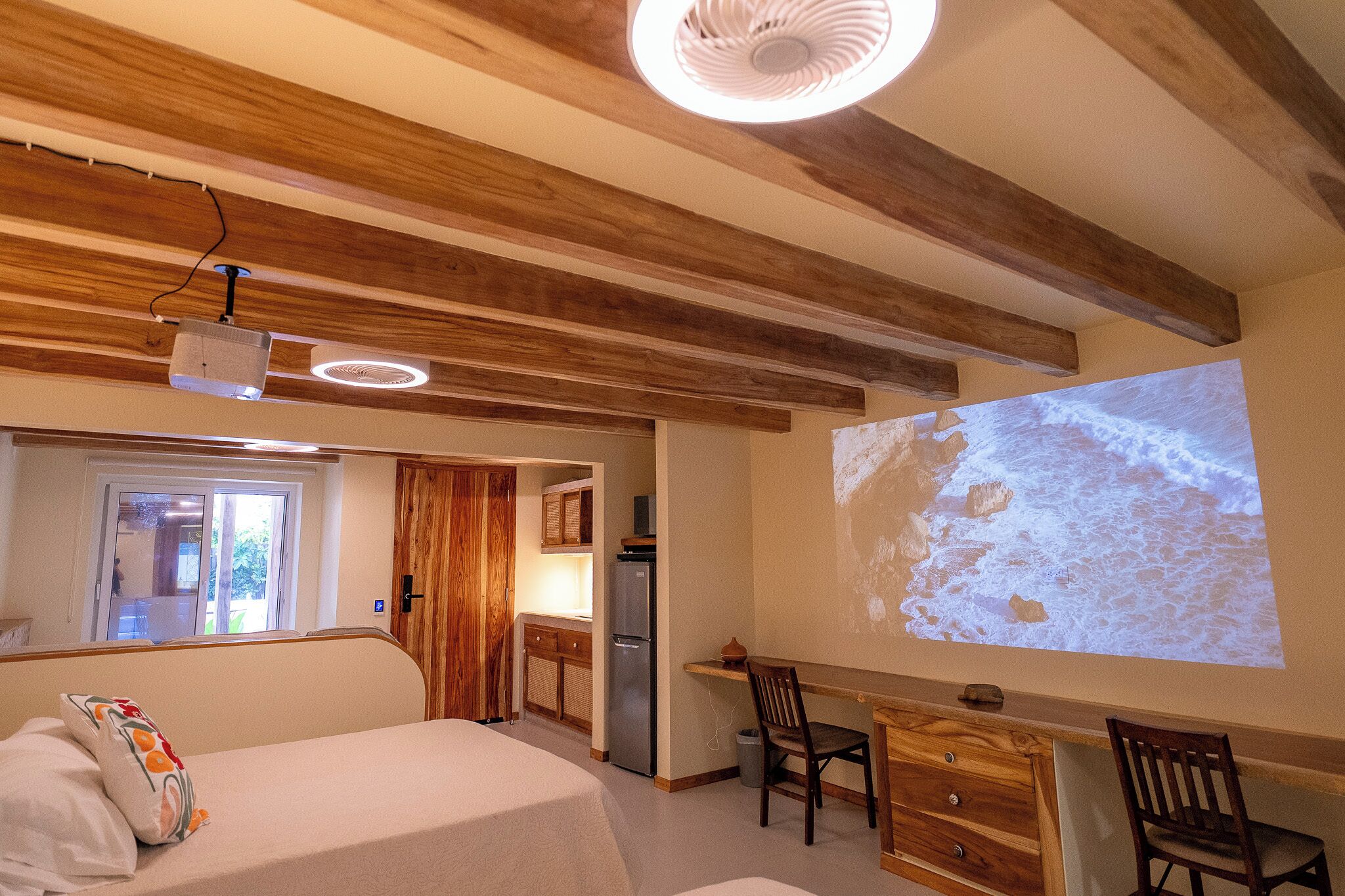 shower, free toiletries, towels, soap