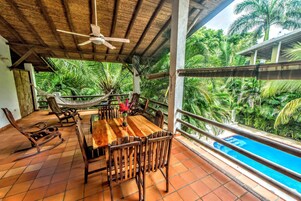 高级公寓, 厨房, 花园景观 | 客房景观