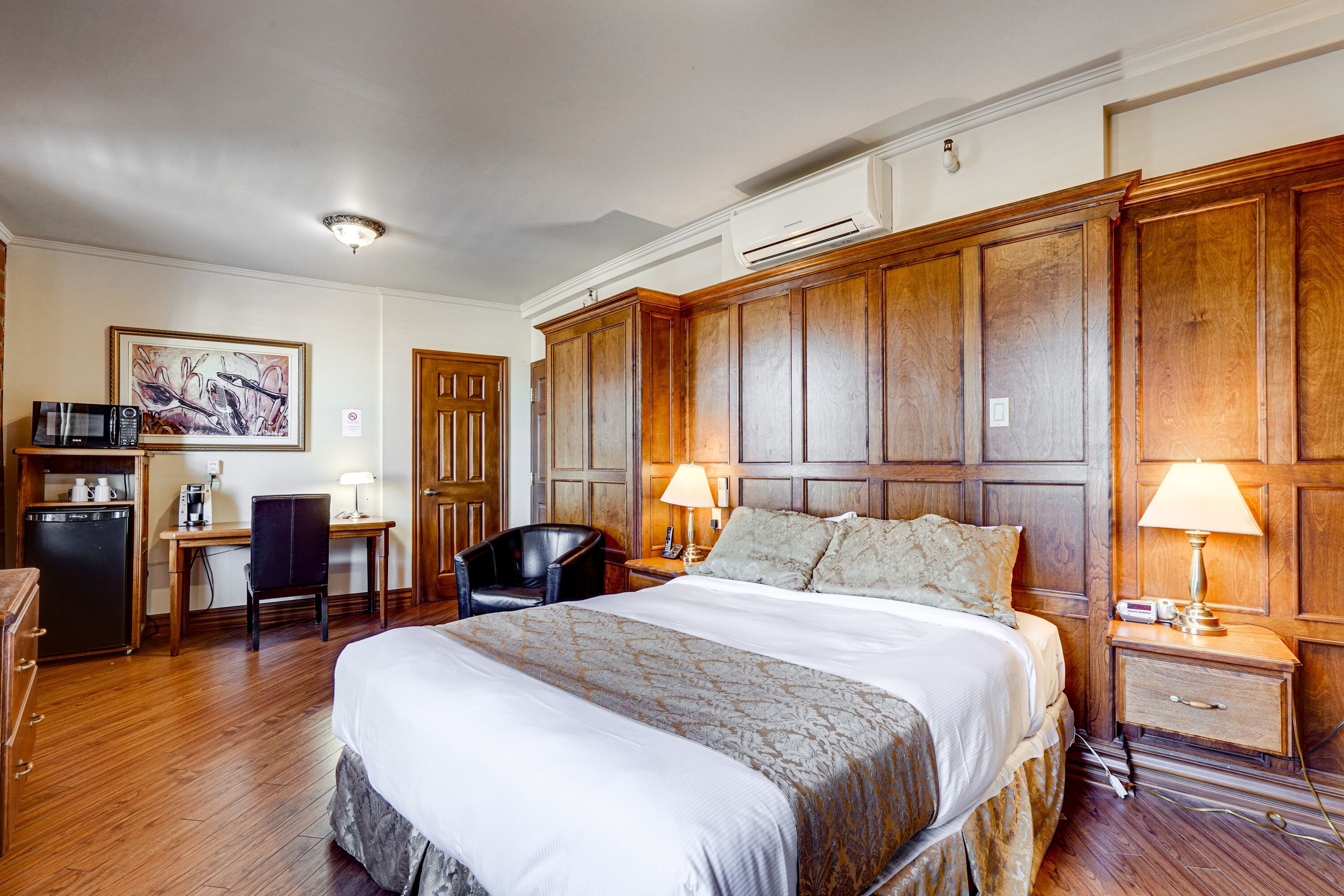 스탠다드룸, 퀸사이즈침대 1개 | 책상, 다리미/다리미판, 무료 WiFi, 침대 시트