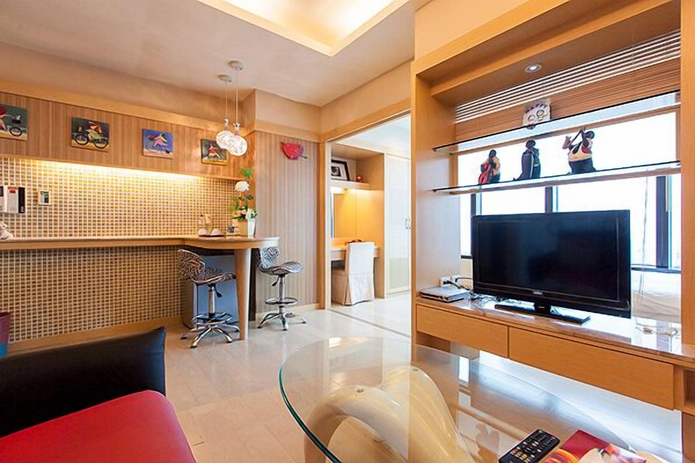 double room (with street view) | living area | 37-inch led tv with cable channels, tv
