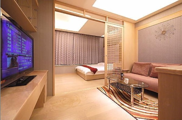 Habitación estándar doble | Ropa de cama de alta calidad, edredones de plumas, cortinas opacas