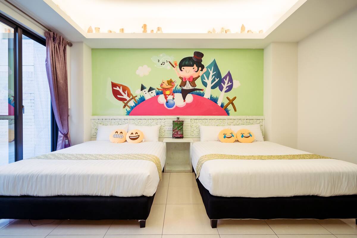 1 bedroom, blackout drapes, WiFi (free), individually furnished