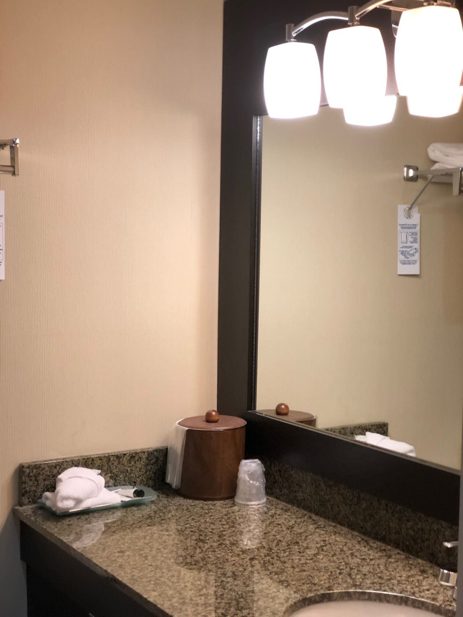 room, 1 king bed, ocean view | bathroom | combined shower/bathtub, free toiletries, hair dryer, towels