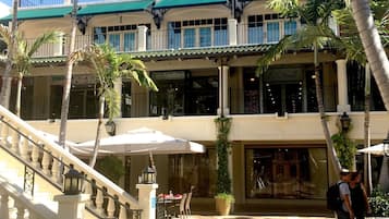 Fachada de la propiedad