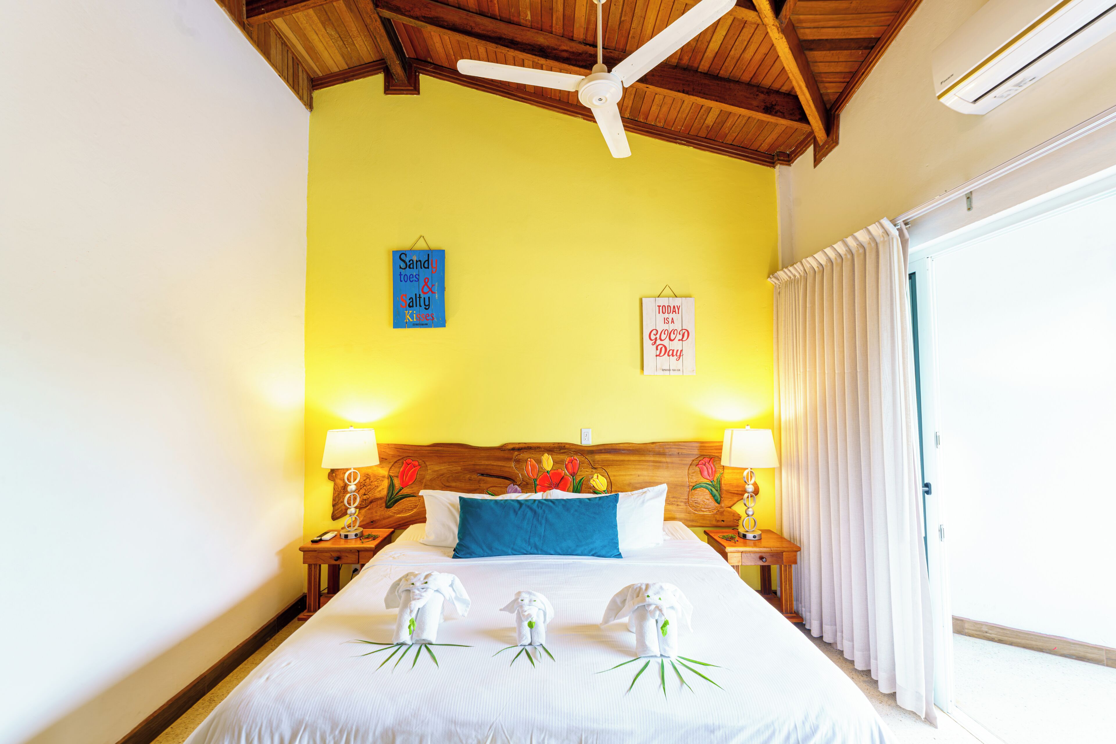 Deluxe Double Room | Premium bedding, down comforters, pillowtop beds, minibar