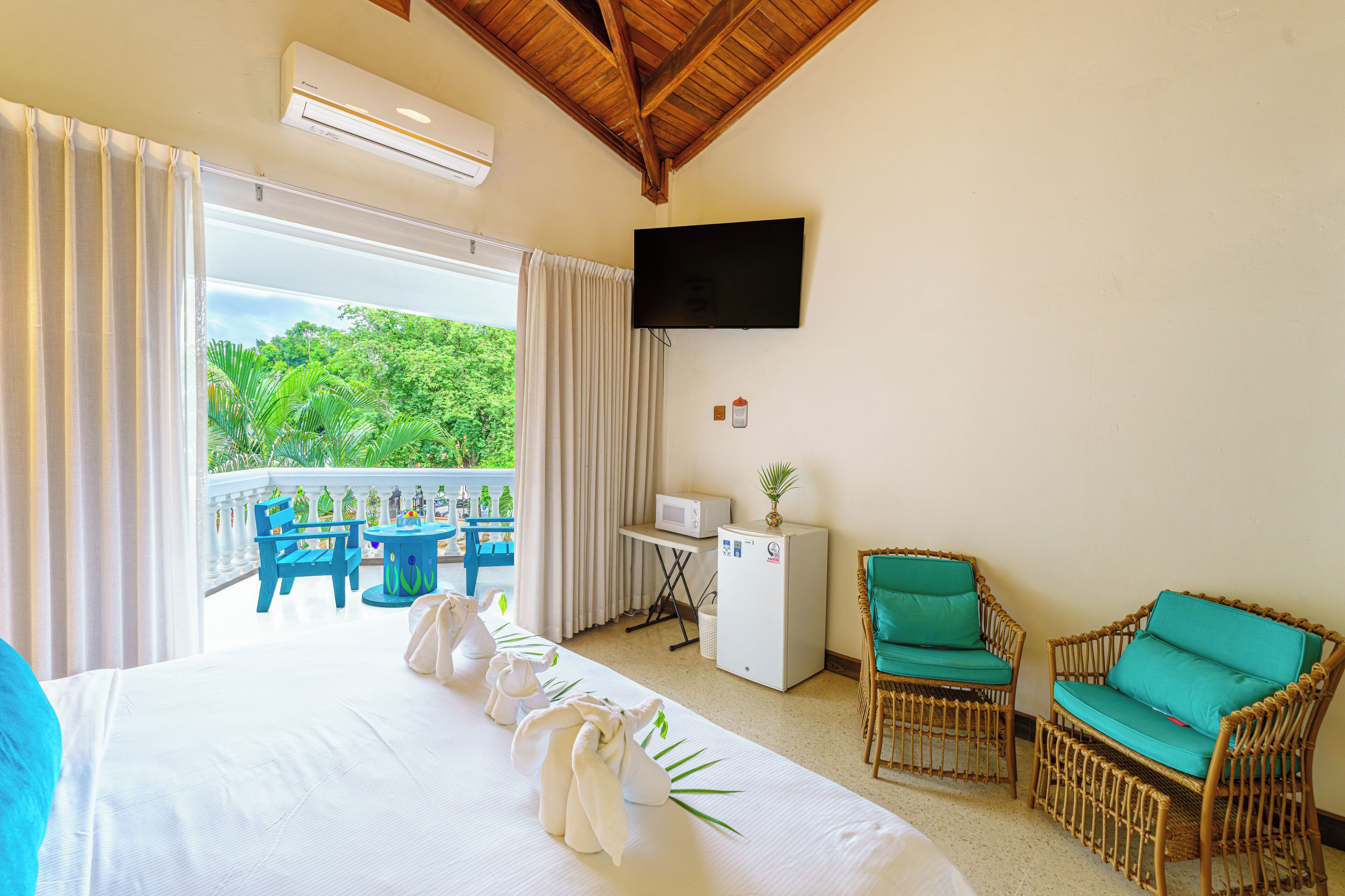 Ropa de cama de alta calidad, cubrecamas y colchones con pillow-top 