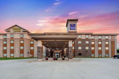 Sleep Inn & Suites Lincoln University Area