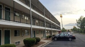 Free self parking - Motel 6 Augusta, GA - Fort Gordon (Augusta)