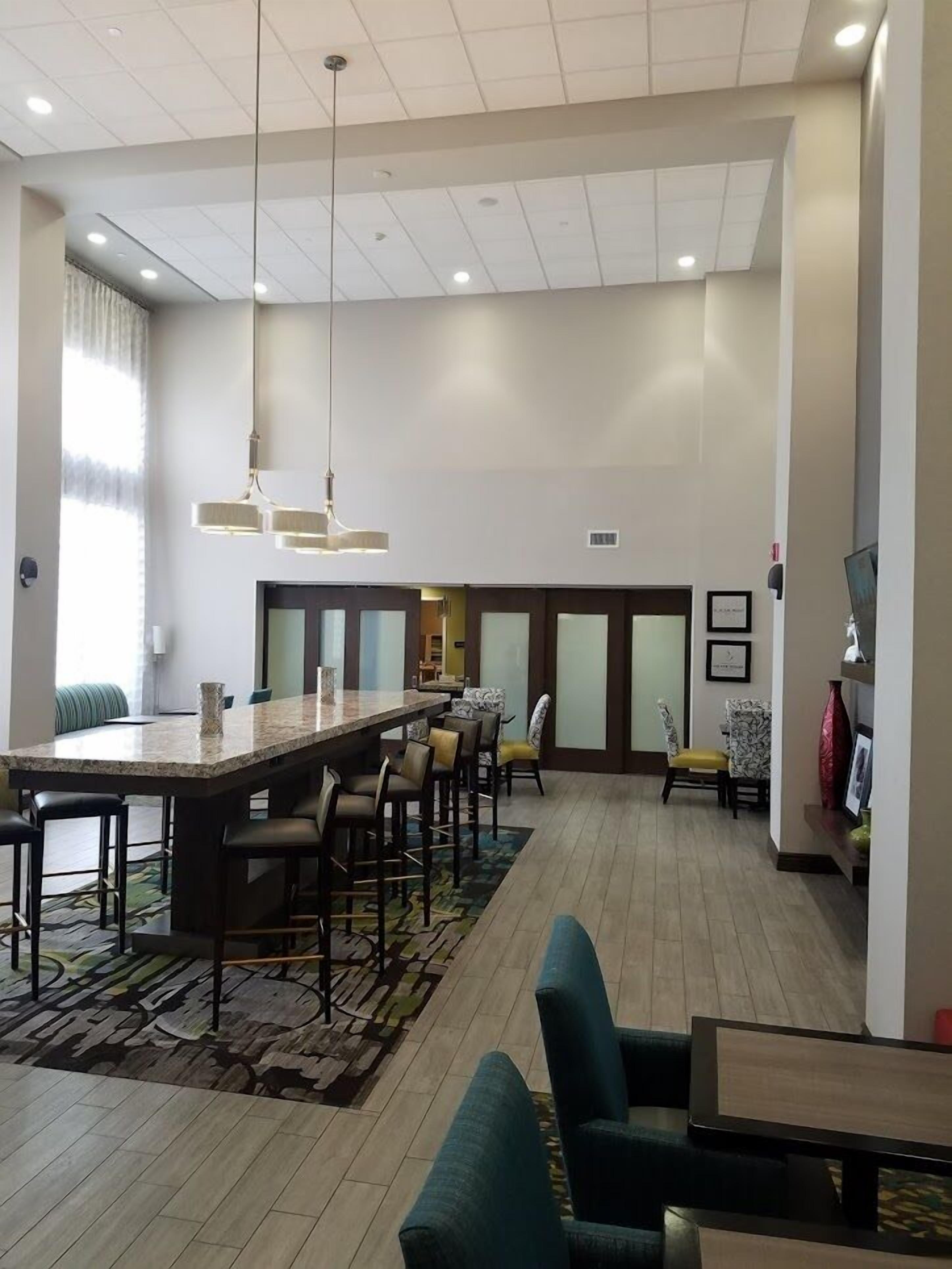 Dagelijks ontbijtbuffet inbegrepen