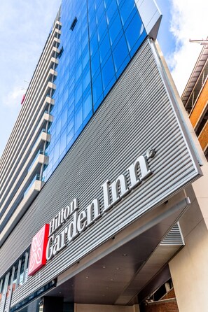 Front of property - Hilton Garden Inn Montevideo (Montevideo)