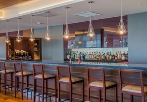 Bar (on property) - Hilton Garden Inn Montevideo (Montevideo)