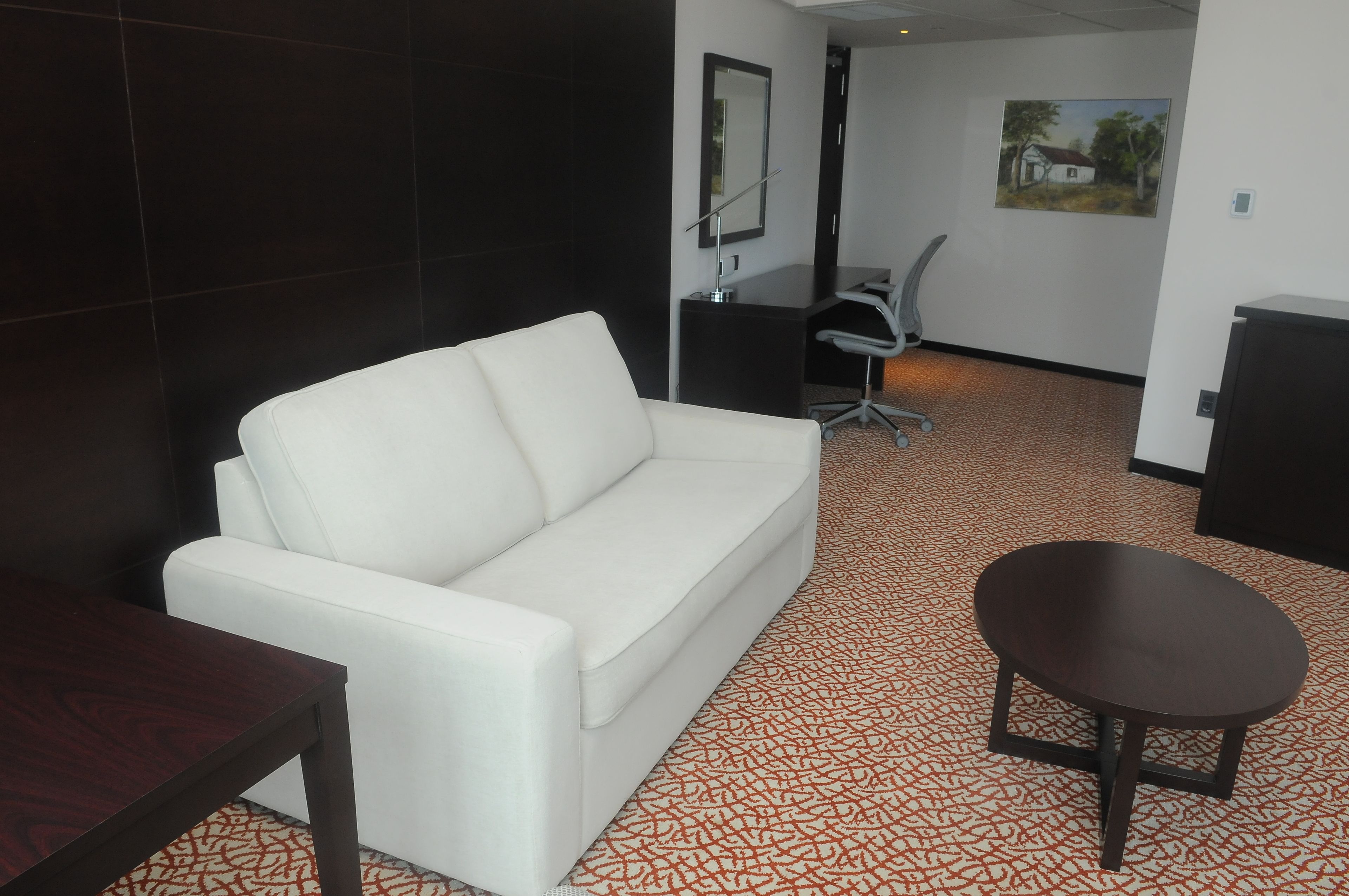 suite, 1 bedroom | living room | lcd tv, mp3 dock