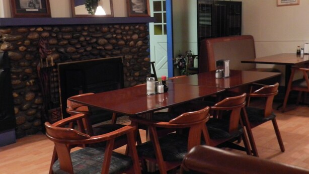 Restaurant - Lytton Hotel (Lytton)