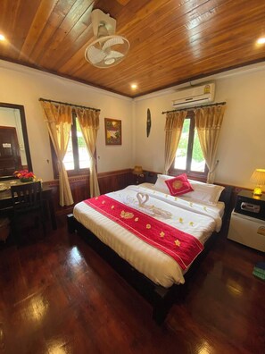 Superior Double | Caja fuerte, tabla de planchar con plancha, wifi gratis