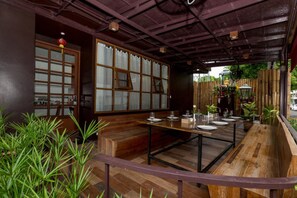 Junior-Suite | Restaurant | Frühstück, Mittagessen und Abendessen