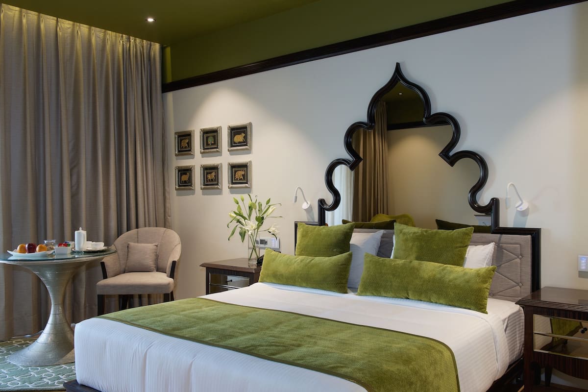 1 bedroom, Egyptian cotton sheets, premium bedding, memory foam beds
