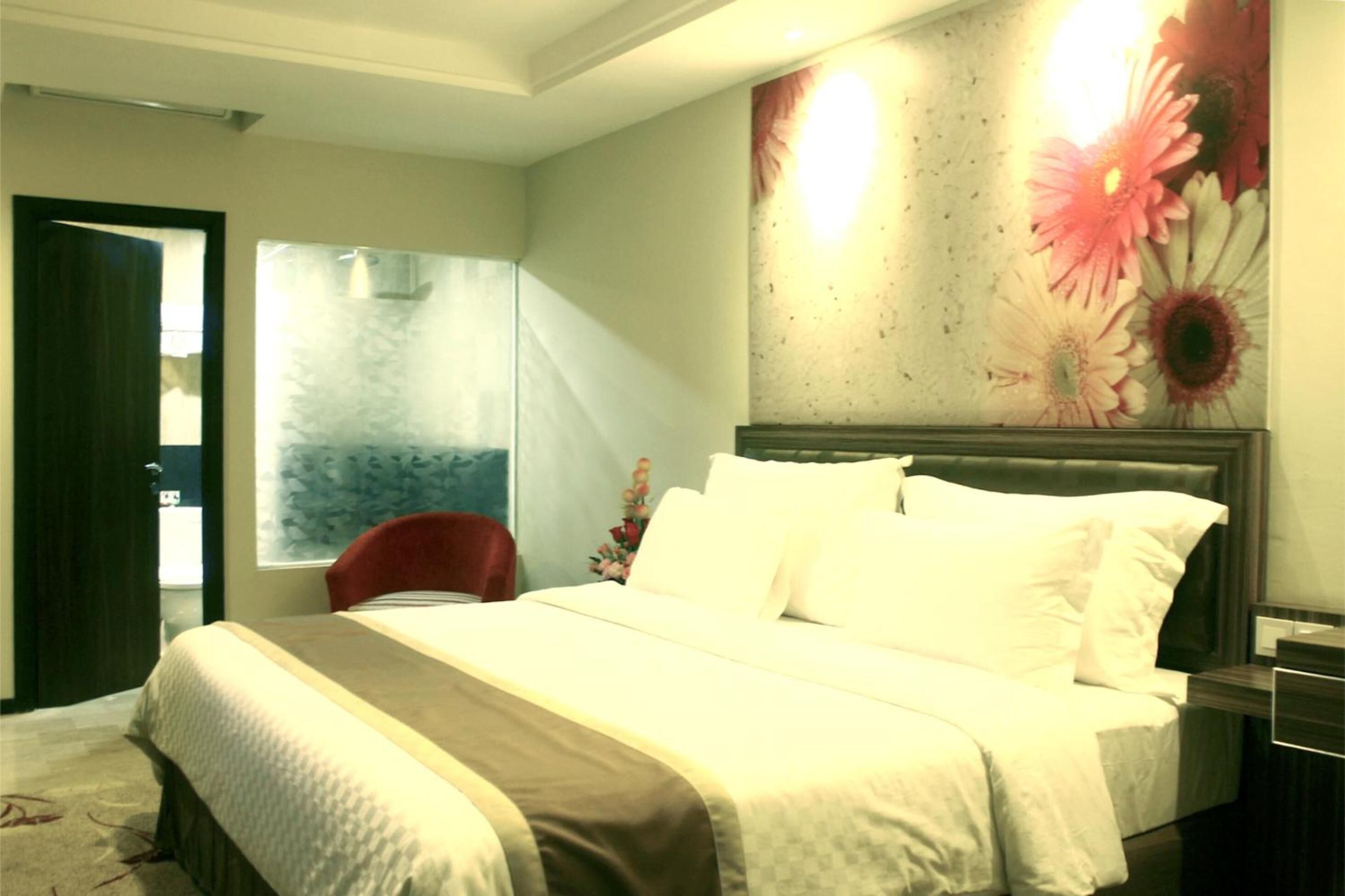 Photo - Travellers Hotel Phinisi