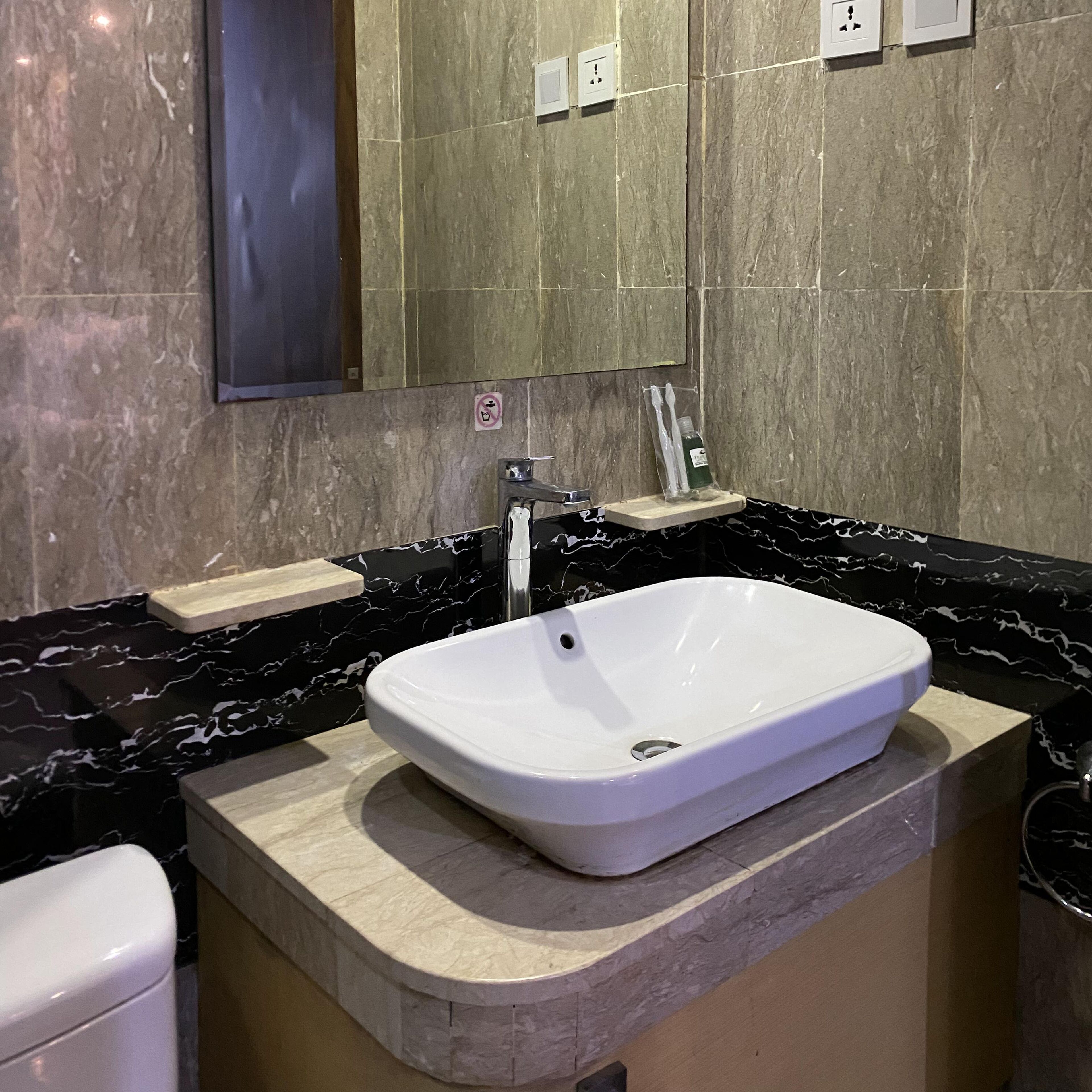 Photo - Travellers Hotel Phinisi