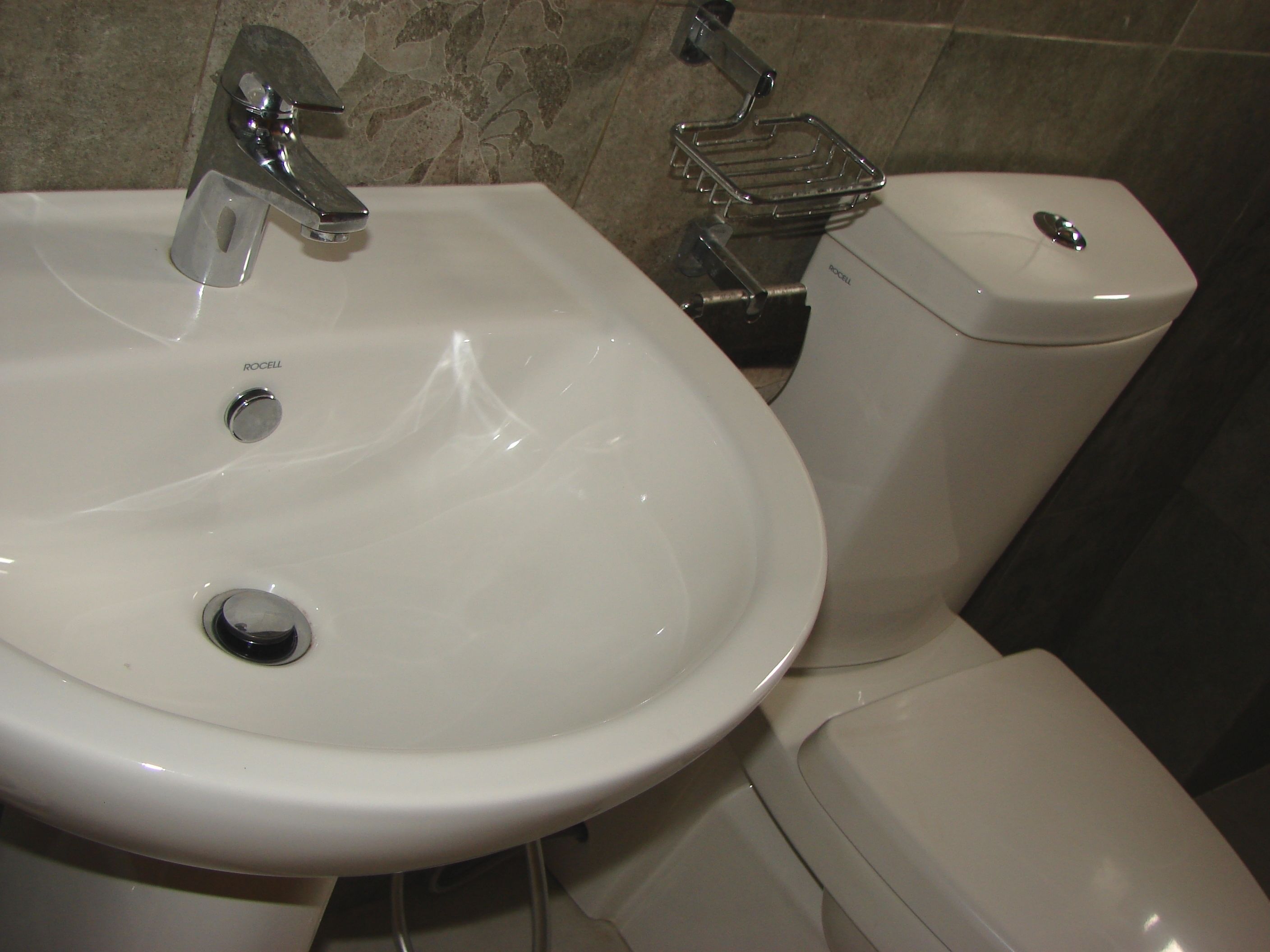 shower, free toiletries, slippers, bidet