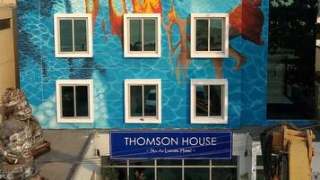 Fachada de la propiedad