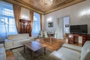 Exclusive Apartment, 3 Bedrooms, 2 Bathrooms