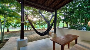Family River View | Vue de la chambre
